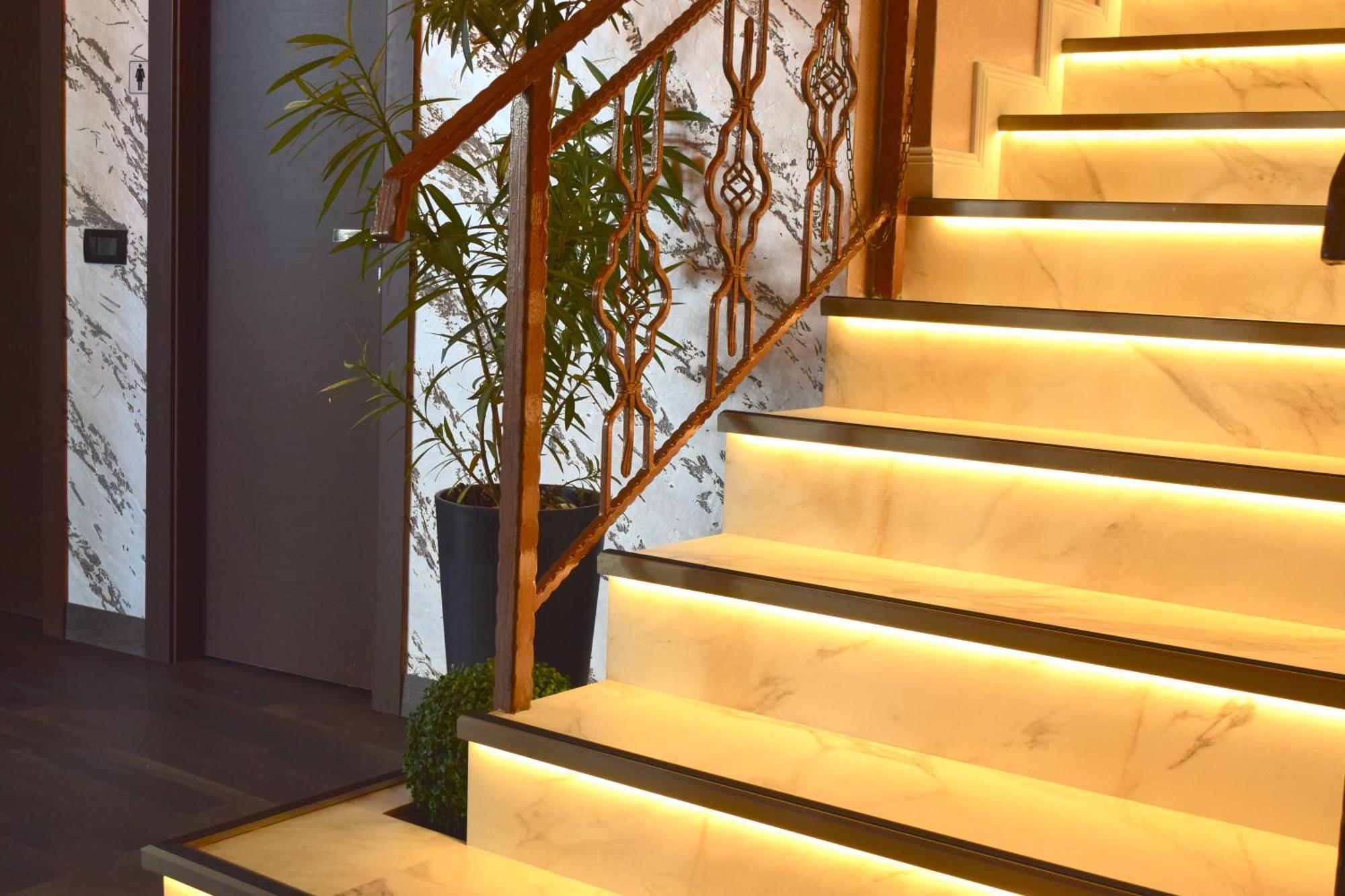 Hotel 5 Continents Craiova Exterior foto